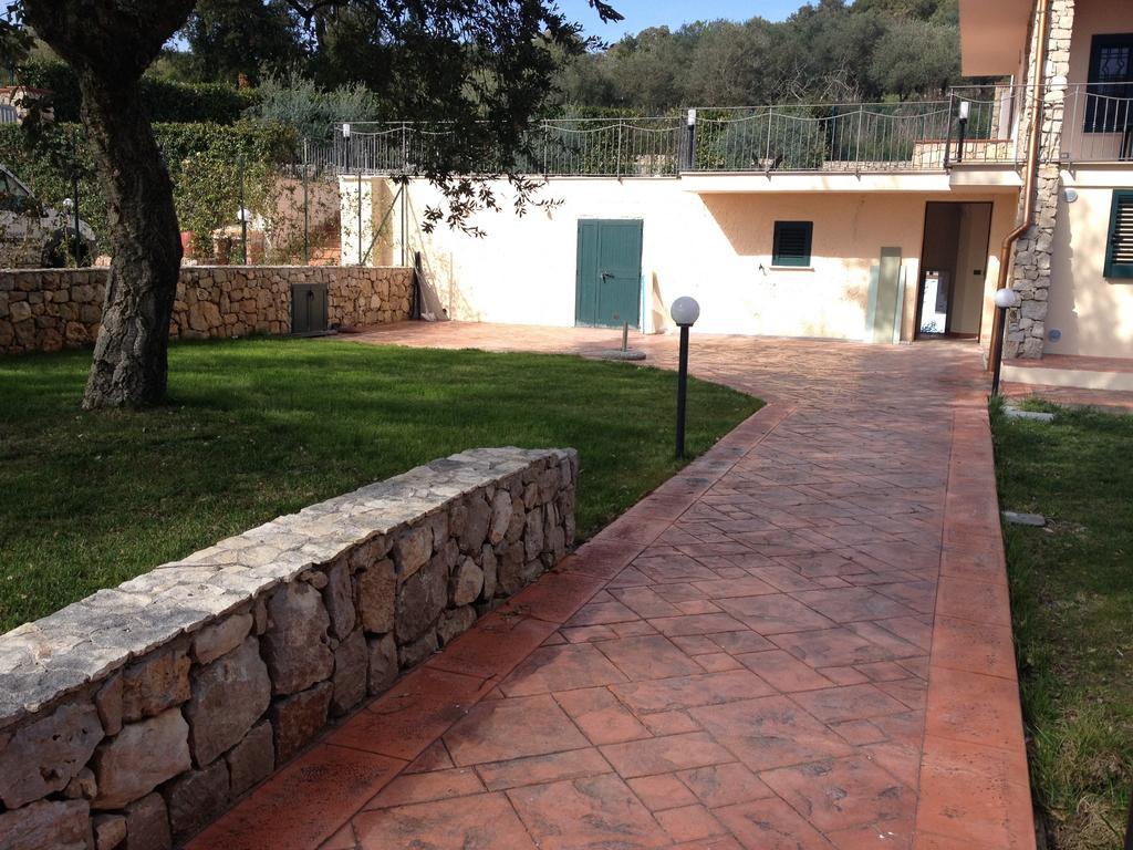 Villa Suber Sperlonga Bagian luar foto